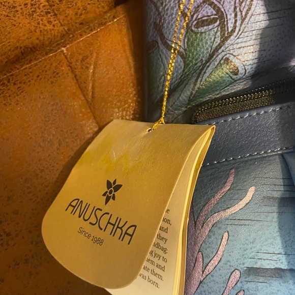 Anuschka crossbody bag - Picture 2 of 7